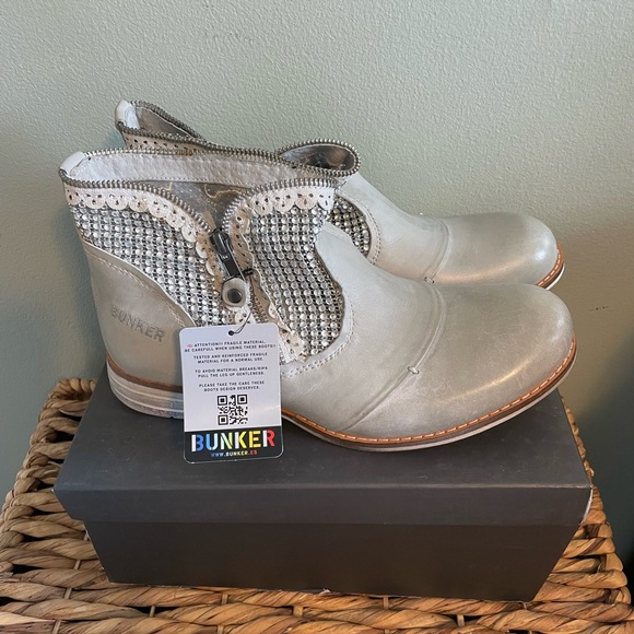 Women's Silver Ankle Boots - Picture 1 of 6